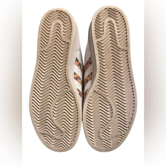 Adidas Superstar Animal Print Sneakers - Picture 4 of 5
